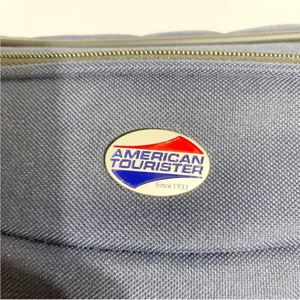 Vintage American Tourister Single Compartment Carry-On Travel Suitcase Bag Strap
